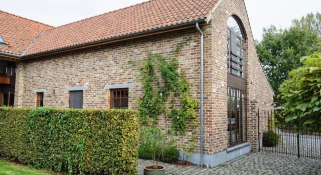 B&B Het Hof van Petronilla, Rezerwuj Bed and Breakfast Hotele w Bruksela z parkingiem, Parking
