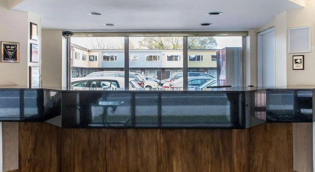 Econo Lodge Downtown Ottawa, Varaa Hotelli Ottawa 