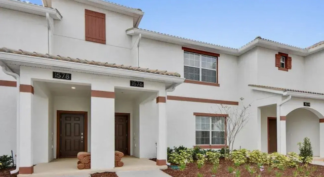 Charming Vacation Townhome with Pool CG1576