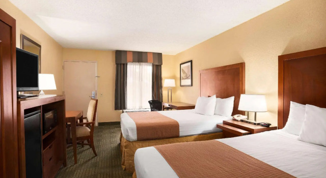 Четырёхместный номер Standard Tru By Hilton Jacksonville Airport