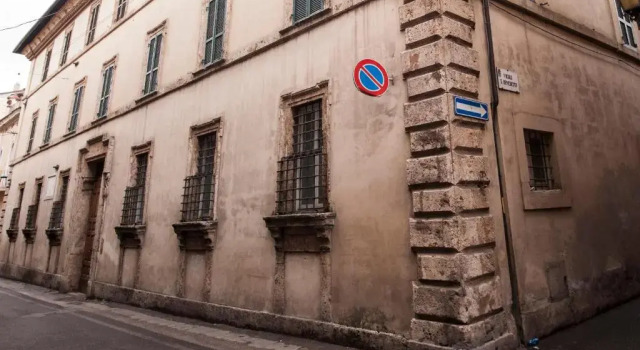 Garibaldi residence in Rieti, Забронировать Отель Отели Лацио с бассейном, Бассейн