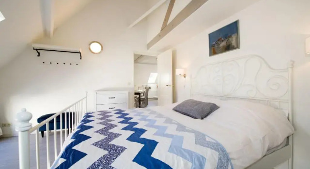 2 Bedrooms Attic Apartment Alta Mar Studios