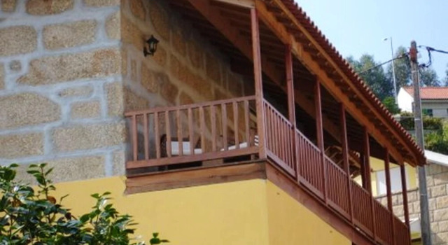 Holiday home Beco do Cantoneiro, Rezerwuj Hotel Hotele w Paço de Sousa z parkingiem, Parking