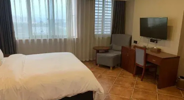 Люкс Deluxe Shaoxing Moning Pinshe Hotel (Lu Xun Hometown)