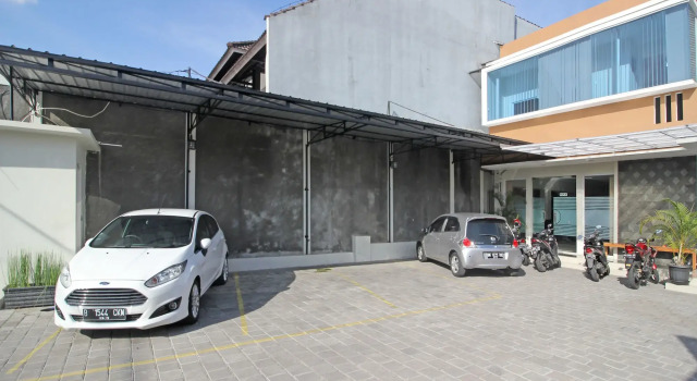 RedDoorz near AMIKOM Yogyakarta