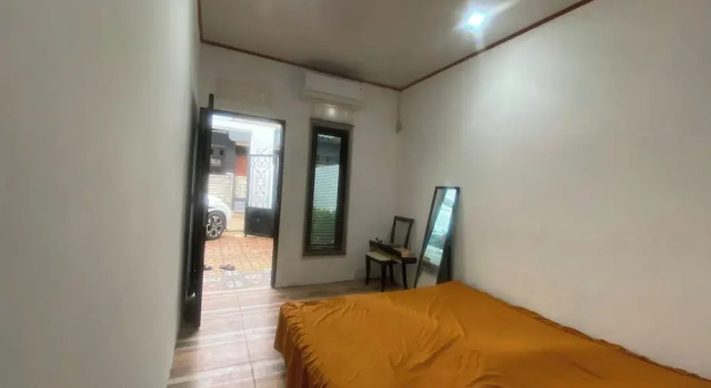 EXPRESS O 92147 Nia Residence, Rezervovat Hotel Depok West Java