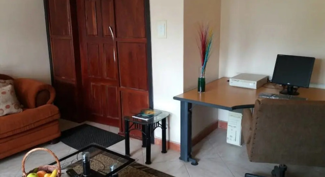 Апартаменты Premium с 2 комнатами Trench Town Lodge