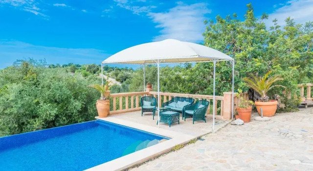 Вилла Can Canals in Art With 5 Bedrooms and 4 Bathrooms