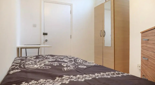 Sidney Street B - Deluxe Single Room 4