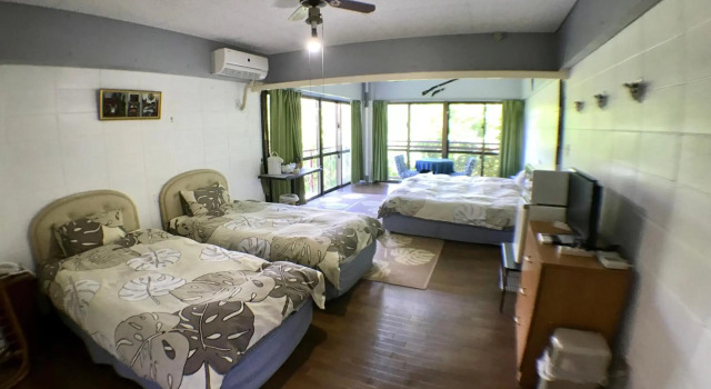 Surfside Bed & Breakfast, Rezervovat Penzión se snídaní Onna , poblíž Manza Beach