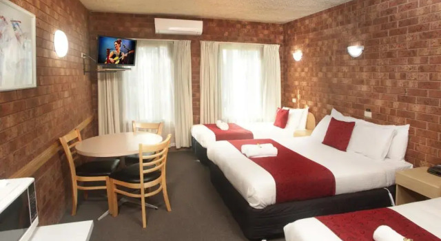 Standard famille chambre Courtyard Motor Inn