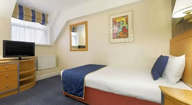Одноместный номер Standard Ramada by Wyndham Crawley Gatwick