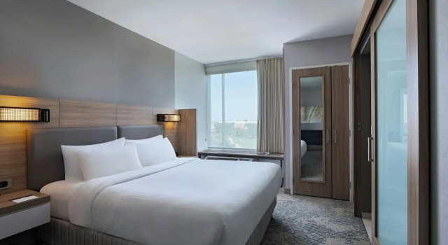 Люкс с видом на озеро SpringHill Suites by Marriott Austin Cedar Park