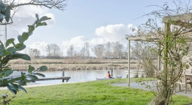 Коттедж Holiday Home in Terherne Near Scenic Friesland