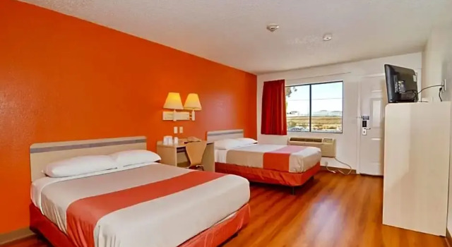 Номер Deluxe Motel 6 North Palm Springs, CA - North