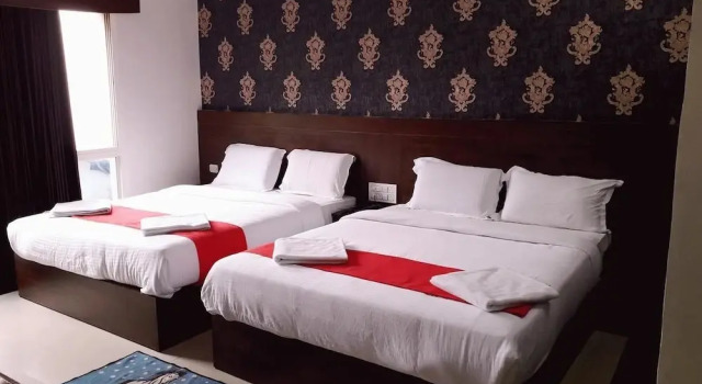 Hotel Chetan International, Забронировать Отель Ганди Нагар Бангалор, рядом с M. P. Birla Institute of Fundamental Research