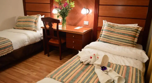 Люкс Comfort Hotel Suites
