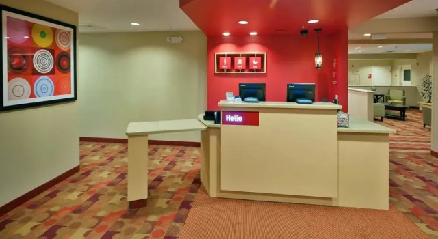 TownePlace Suites Nashville Airport, Prenota Hotel Hotel a Tennessee con piscina, Piscina