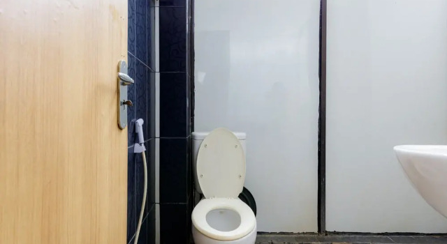 Urbanview SRB Near Mall Ciputra Cibubur