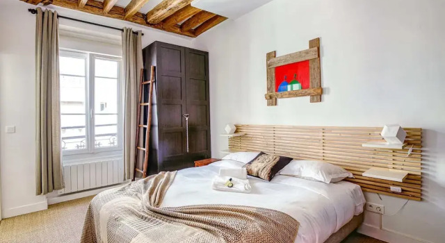 Loft-inspired Flat Near Montmartre, Sleeps 4, Забронировать Апартаменты/квартира Париж Иль-де-Франс, рядом с Театр Cible