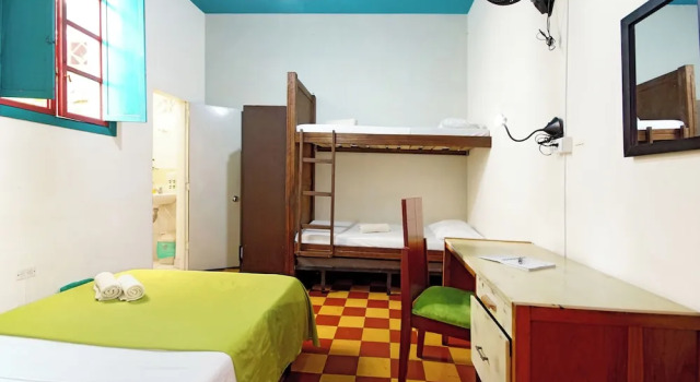 Premium Quadruple room Ding-Dong Hostel