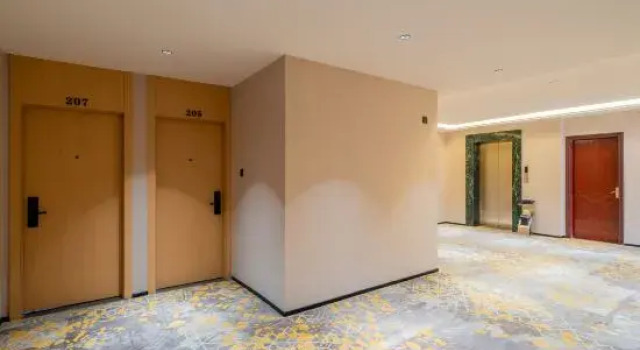 Yechain Hotel (Nanning Wuming Bus Passenger Transport Terminal), Rezerwuj Hotel Hotele w Nanning z parkingiem, Parking
