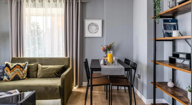 Captivating 2-bed Apartment in Chatham, Rezervați Apartament Chatham Kent, aproape de Historic Chatham Dockyard