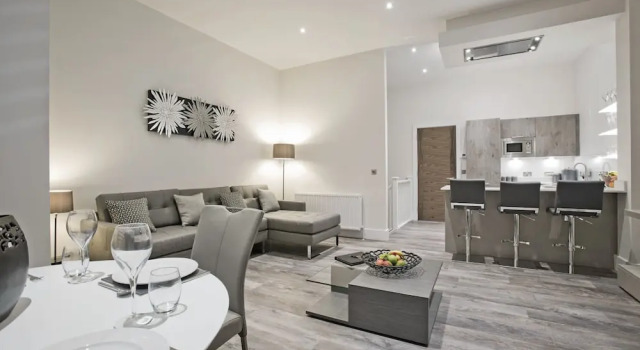 Апартаменты Luxury с 3 комнатами Apple Apartments Devanha Gardens