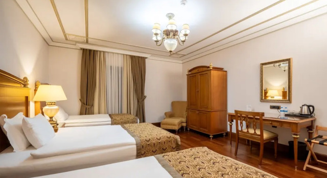 Трёхместный номер The Central Palace Taksim