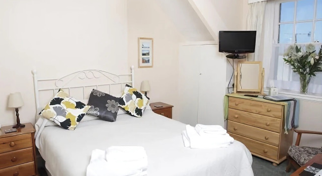 Overstream Guest House, Prenota Affittacamere Minehead 