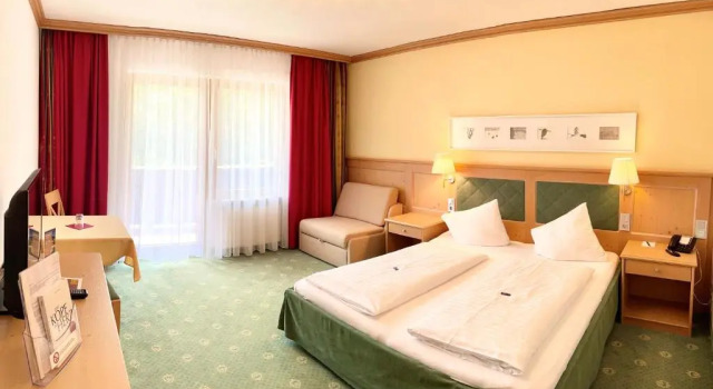Трёхместный номер Standard Hotel Sonnalp