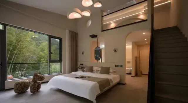Люкс Misty Yunshan Villa · Private Hot Spring & Creek Inn (Anji Canyon Rafting)