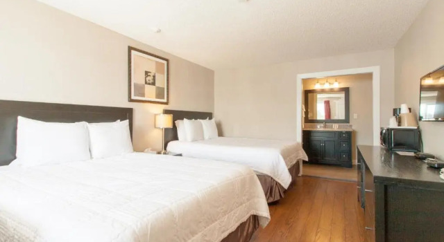 Четырёхместный номер Standard Hotel Moncton