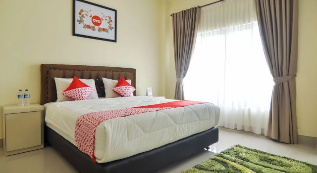 Номер Standard OYO 838 Sanjaya Homestay Syariah