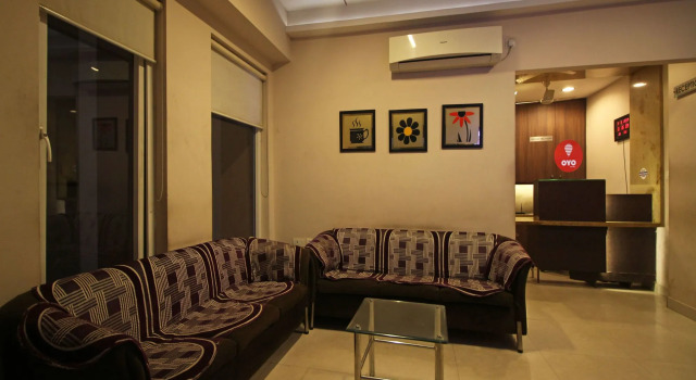 OYO 8456 Hotel Orient
