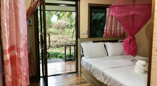 Khao Sok Blue Mountain