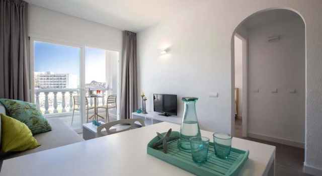 Апартаменты c 1 комнатой с балконом ENDLSS BEACH & DISCO HOTEL IBIZA Adults Only