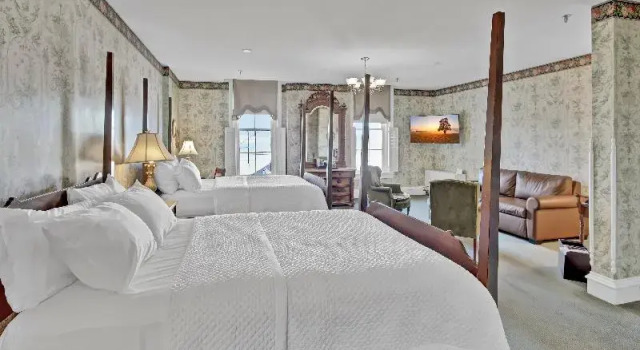 Premium- firedobbelt værelse St James Hotel