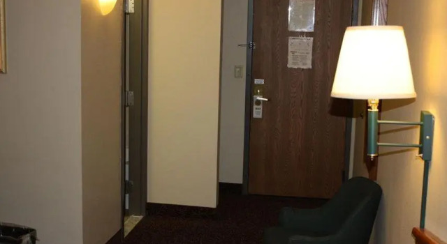 Номер Standard Emerald Inn