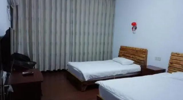 Zhexi Canyon Linhu Villa Hotel