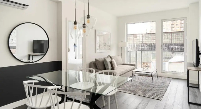 Апартаменты Deluxe Beautiful Griffintown Suites by Sonder