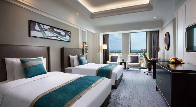 Двухместный номер Deluxe Ramada Plaza by Wyndham Wuhan Huangpi