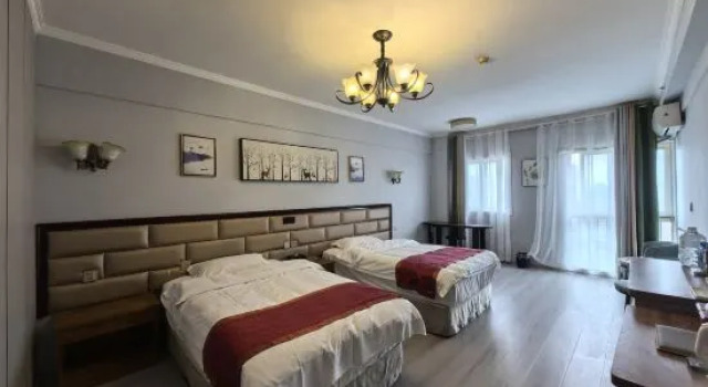 Zhengzhou Xinhaitian Business Hotel (Henan Engineering College Branch), Rezervovat Hotel Čeng-čou Henan