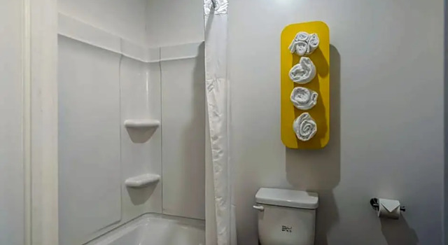 Четырёхместный люкс Motel 6-Moncton, NB