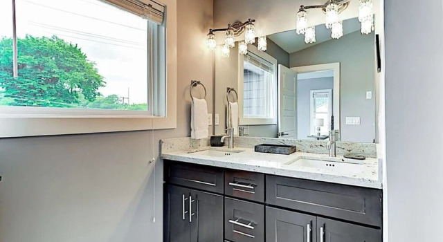 Gorgeous NEW Luxury Home in Nashville 3BD 2.5 BA, Prenota Hotel Hotel a Tennessee con parcheggio, Parcheggio