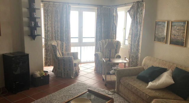 Spacious and Sunny Luxury Located in the Lower Area, Varaa Huoneisto Pradollano 