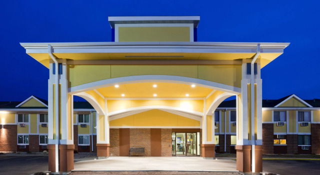 Fargo Inn and Suites