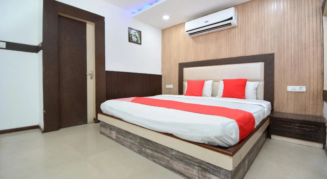 Hotel Sartaj By OYO Rooms, Book Hotel Sahibzada Ajit Singh Nagar Punjab