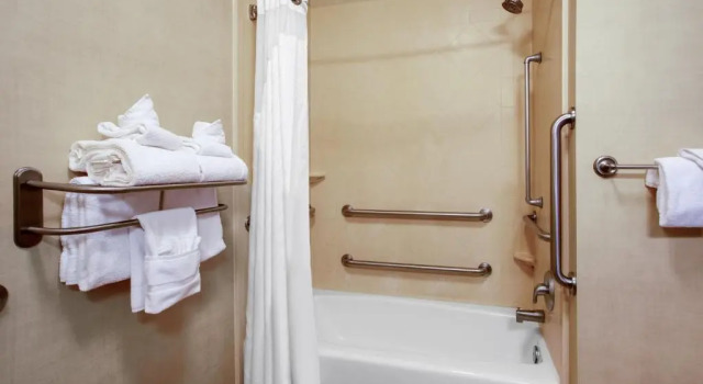 Номер Standard Holiday Inn Laramie by IHG