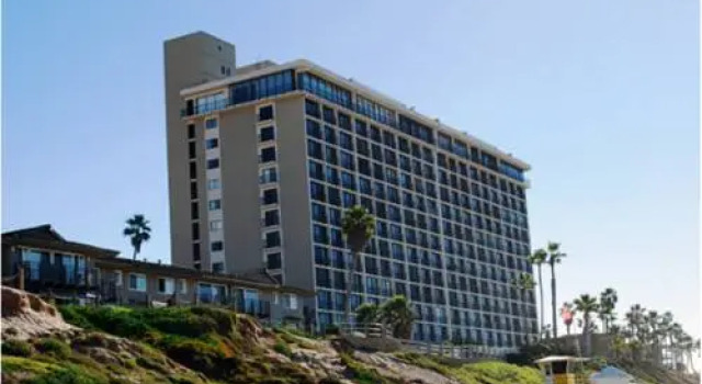 Capri Beach Accommodations at Capri By The Sea, Забронировать Отель Пасифик-Бич Mission Beach